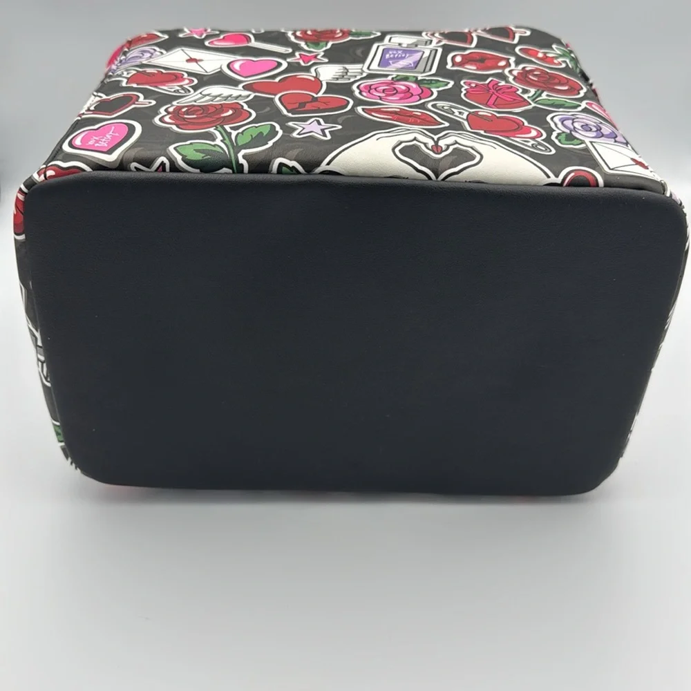 Betsey Johnson Hearts Roses Train Case + Wristlet‎ NWT Y2K Travel